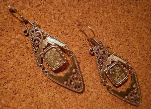 Madrona Earrings - Double Triangle Madrona